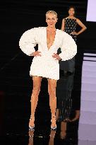 PFW - Le Défilé. Liberté, Egalité, Sororité"You're Worth It" L'Oréal Paris Runway