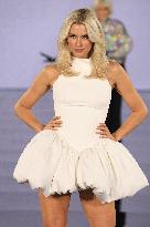 PFW - Le Défilé. Liberté, Egalité, Sororité"You're Worth It" L'Oréal Paris Runway