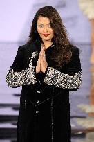 PFW - Le Défilé. Liberté, Egalité, Sororité"You're Worth It" L'Oréal Paris Runway