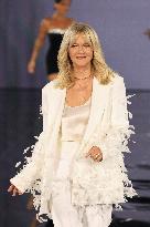 PFW - Le Défilé. Liberté, Egalité, Sororité"You're Worth It" L'Oréal Paris Runway