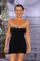 PFW - Le Défilé. Liberté, Egalité, Sororité"You're Worth It" L'Oréal Paris Runway