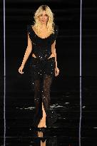 PFW - Le Défilé. Liberté, Egalité, Sororité"You're Worth It" L'Oréal Paris Runway