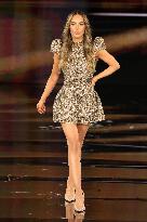 PFW - Le Défilé. Liberté, Egalité, Sororité"You're Worth It" L'Oréal Paris Runway