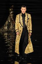 PFW - Le Défilé. Liberté, Egalité, Sororité"You're Worth It" L'Oréal Paris Runway