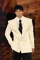 PFW - Le Défilé. Liberté, Egalité, Sororité"You're Worth It" L'Oréal Paris Runway