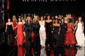 PFW - Le Défilé. Liberté, Egalité, Sororité"You're Worth It" L'Oréal Paris Runway