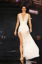 PFW - Le Défilé. Liberté, Egalité, Sororité"You're Worth It" L'Oréal Paris Runway