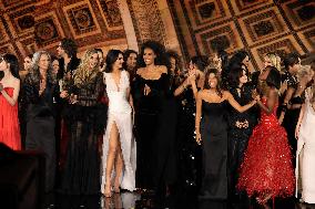 PFW - Le Défilé. Liberté, Egalité, Sororité"You're Worth It" L'Oréal Paris Runway