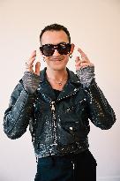 PFW - Weinsanto Front Row