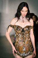 PFW - Weinsanto Runway