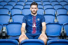 PSG Support the Pink October Campaign - Paris