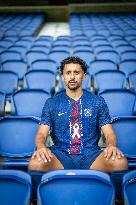 PSG Support the Pink October Campaign - Paris