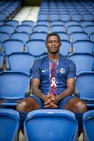 PSG Support the Pink October Campaign - Paris