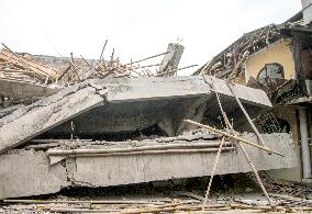 School Collapse Leaves One Student Dead, 38 Missing - Indonesia