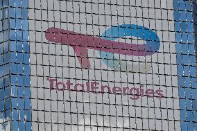 Illustration In Paris