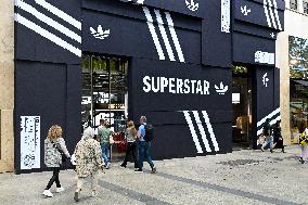 Illustration In Paris