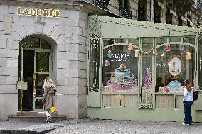 Illustration In Paris