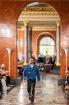 PFW - Louis Vuitton Runway