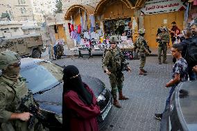 Israeli Army Limits Press Access in Hebron - West Bank