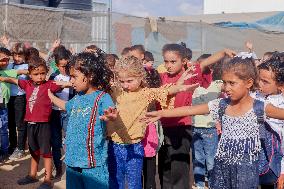 Gaza Children Face Education Disruption - Khan Yunis