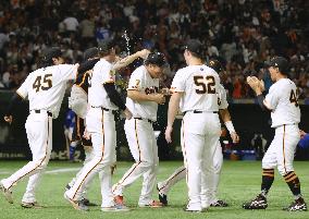 Baseball: Tanaka earns 200th win spanning Japan, MLB