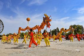 Folk Performances Celebrate The National Day Holiday