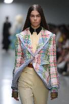 PFW - Anrealage Runway