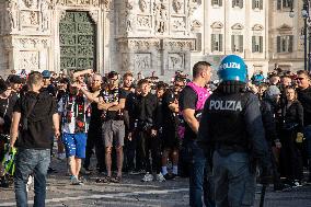Slavia Prague Fans In Piazza Duomo Milan - Italy