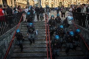 Slavia Prague Fans In Piazza Duomo Milan - Italy