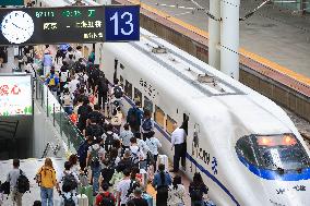 Railway Travel Peak During The National Day Holiday