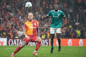 UEFA Champions League-Galatasaray A.S. v Liverpool F