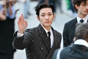 PFW Tom Ford Outside Arrivals