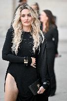 PFW Tom Ford Outside Arrivals