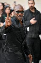 PFW Tom Ford Outside Arrivals