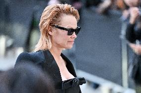 PFW Tom Ford Outside Arrivals