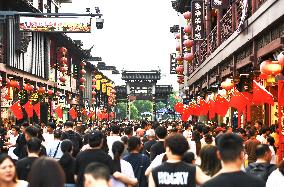 Confucius Temple Tourism in Nanjing