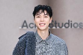 PFW Acne Studios Photocall