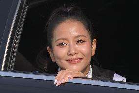 PFW - Christian Dior Outside Arrivals