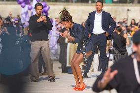 PFW - Christian Dior Outside Arrivals