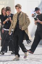 PFW - Christian Dior Outside Arrivals