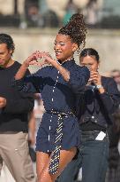 PFW - Christian Dior Outside Arrivals