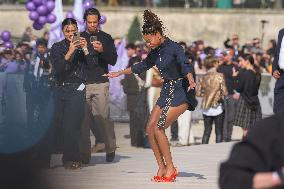 PFW - Christian Dior Outside Arrivals