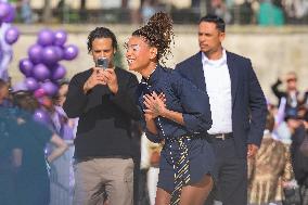 PFW - Christian Dior Outside Arrivals