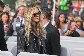 PFW - Christian Dior Outside Arrivals