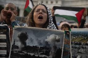 Protest To Demand a Diplomatic Break With Israel - Mexico