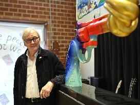 AVICII NON-VIOLENCE SYMBOL UNVEILED