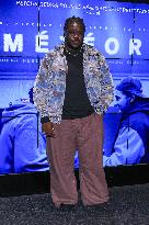 Meteors Premiere - Paris