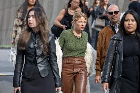 PFW - Rabanne Womenswear Spring-Summer - Arrivals NB