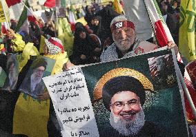 Memorial gathering for former Hezbollah leader