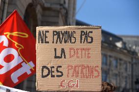 Demonstration and strike at Place de la Bourse in Bordeaux